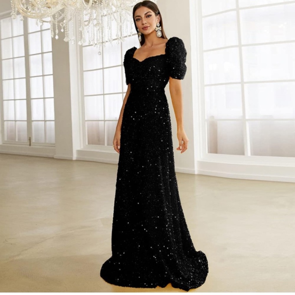 Elegant Black Maxi Dress